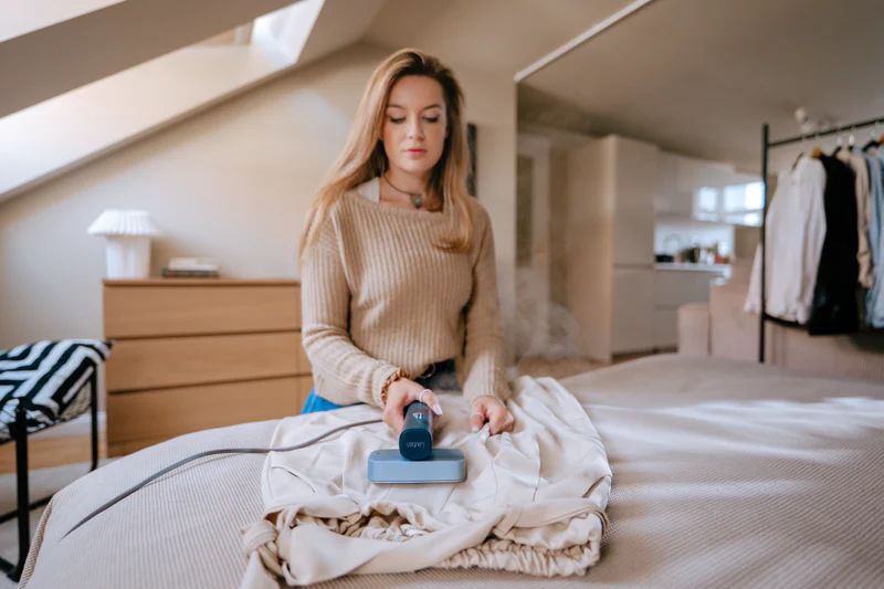 Lauben Handheld Steam Iron 1200GB