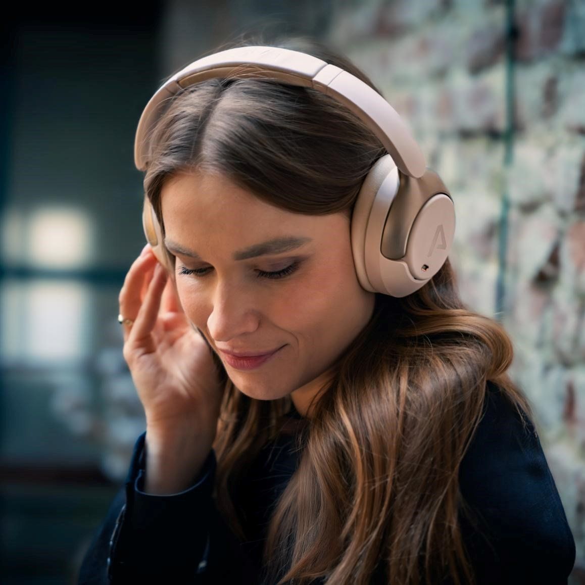 LAMAX HighComfort2 ANC White