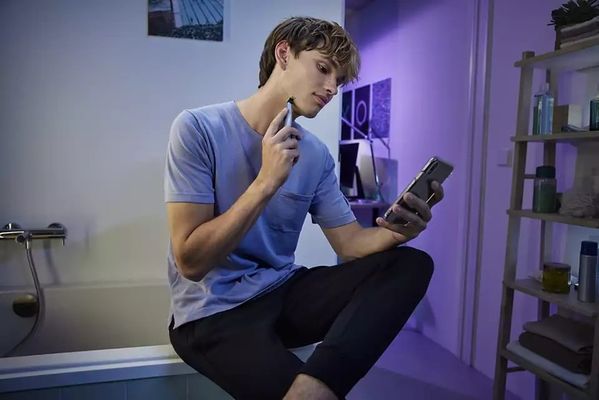 Philips OneBlade First Shave + extra břit QP1324/30