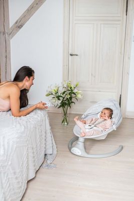 MoMi KENANI Elektrická houpačka světle šedá