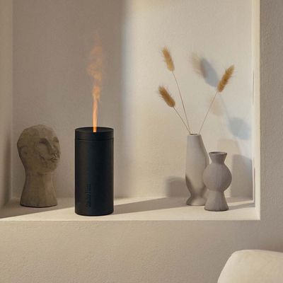 Stadler Form Lucy White aroma difuzér s jantarovým světlem
