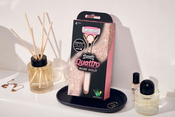 Wilkinson Sword Quattro for Women Rose Gold - Holicí strojek + náhradní hlavice