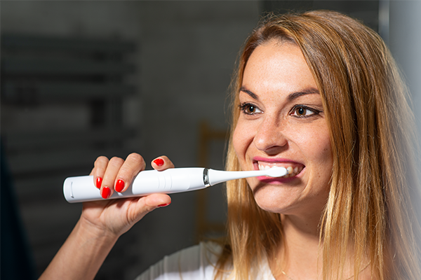 Concept ZK4010 Sonický zubní kartáček s cestovním pouzdrem PERFECT SMILE