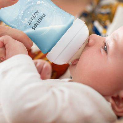 Philips Avent Láhev Natural Response 260ml, 1m+, modrá