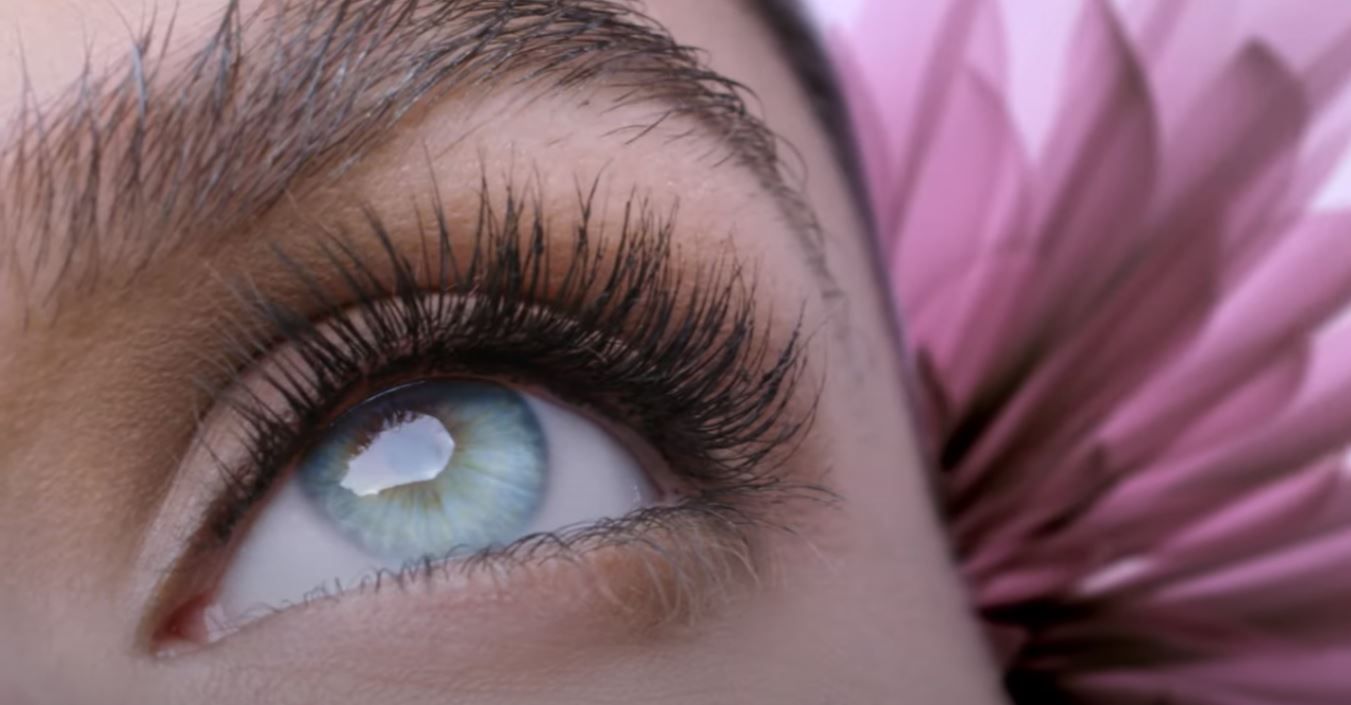 Lash Sensational before after