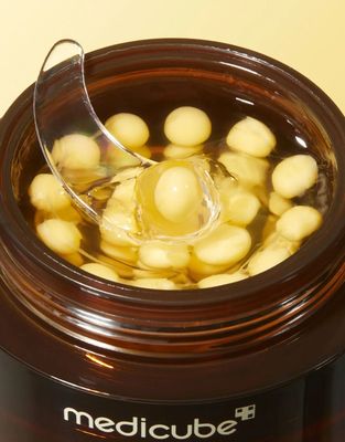 Medicube Pleťový krém s kapslemi vitamínu C 55 g