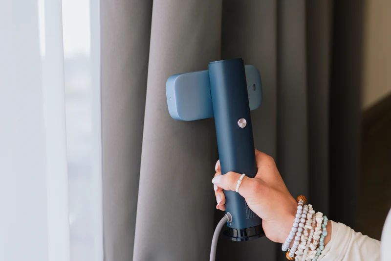 Lauben Handheld Steam Iron 1200GB